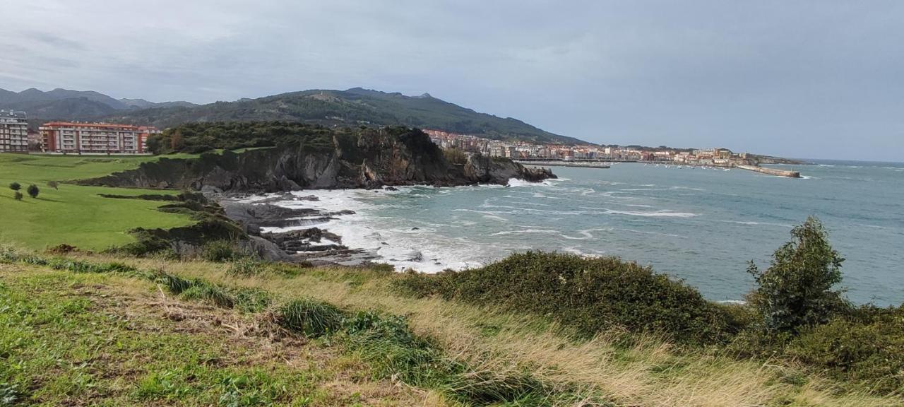 Precioso Piso Con Garaje En El Centro De Castro Urdiales Appartement Buitenkant foto