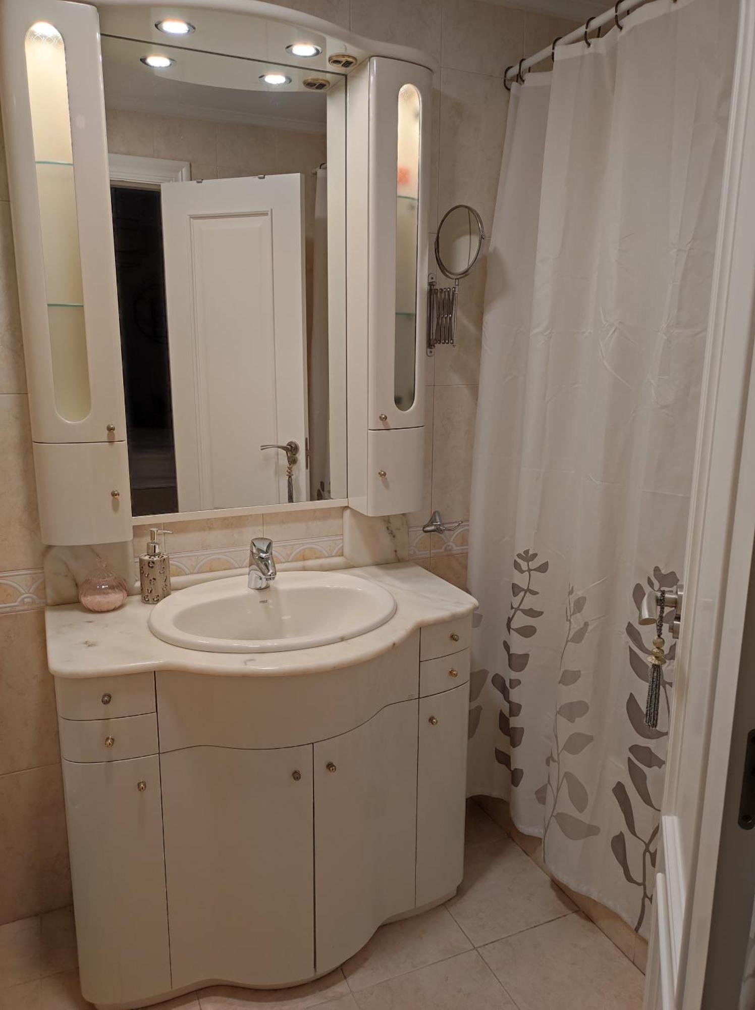 Precioso Piso Con Garaje En El Centro De Castro Urdiales Appartement Buitenkant foto